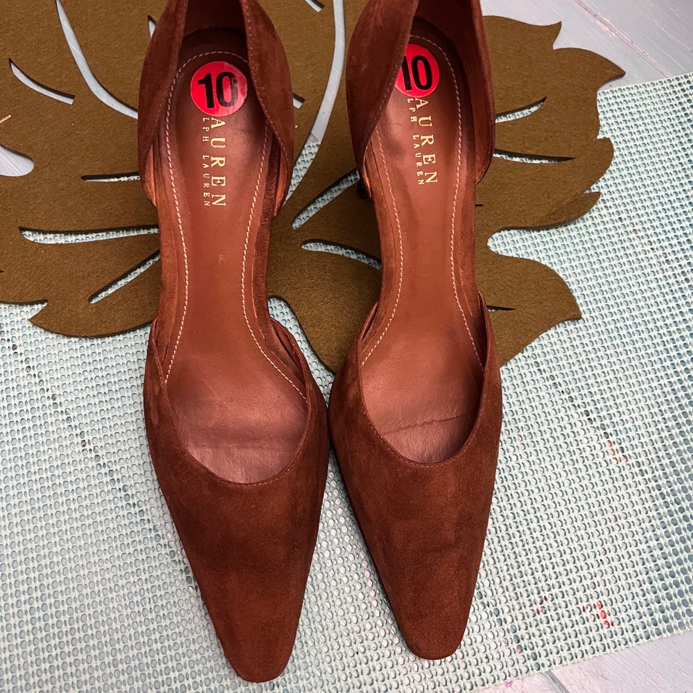 Polo Suede Pumps